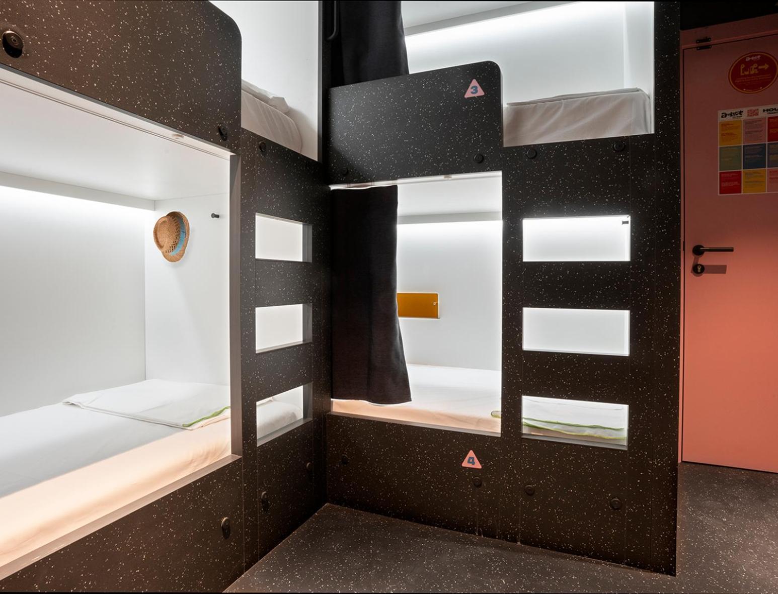 Amistat City Hostel ברצלונה מראה חיצוני תמונה